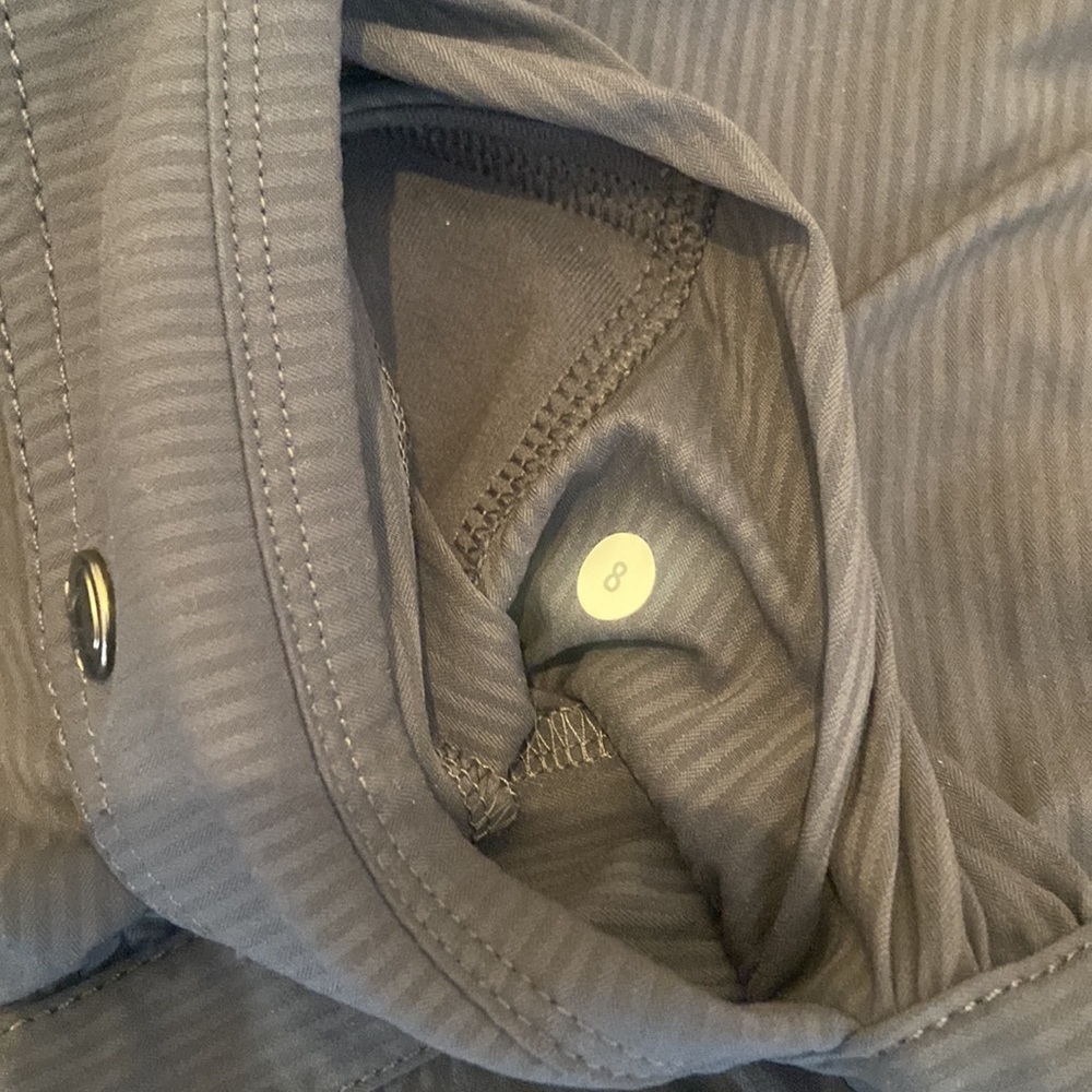Lululemon athletica hooded anorak jacket - size 8 - Picture 4 of 5